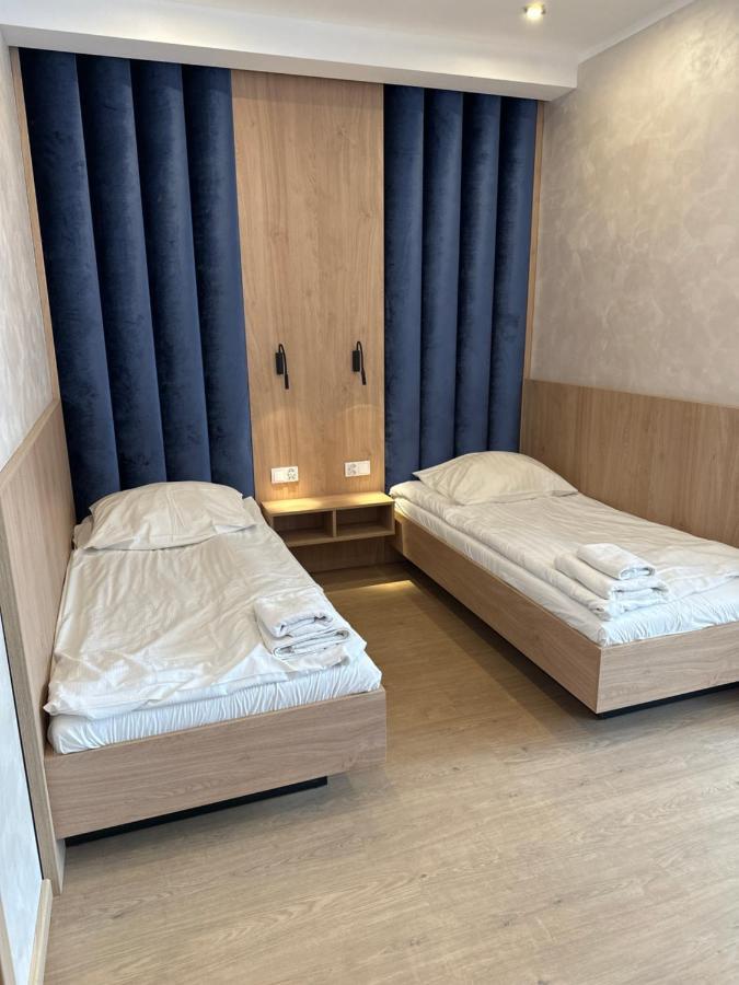 Hotel Diament I Brylant à Rawicz Extérieur photo