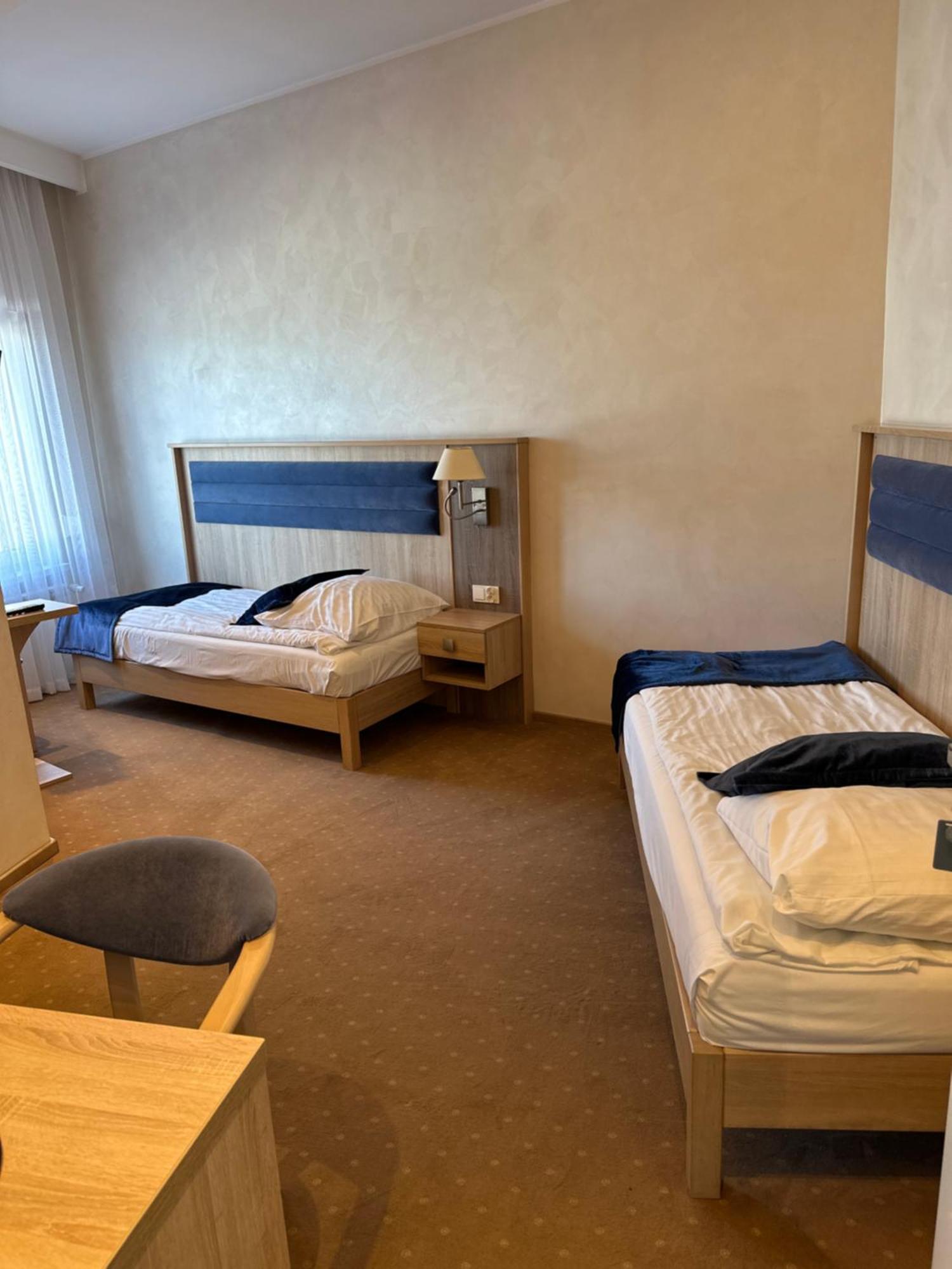 Hotel Diament I Brylant à Rawicz Extérieur photo