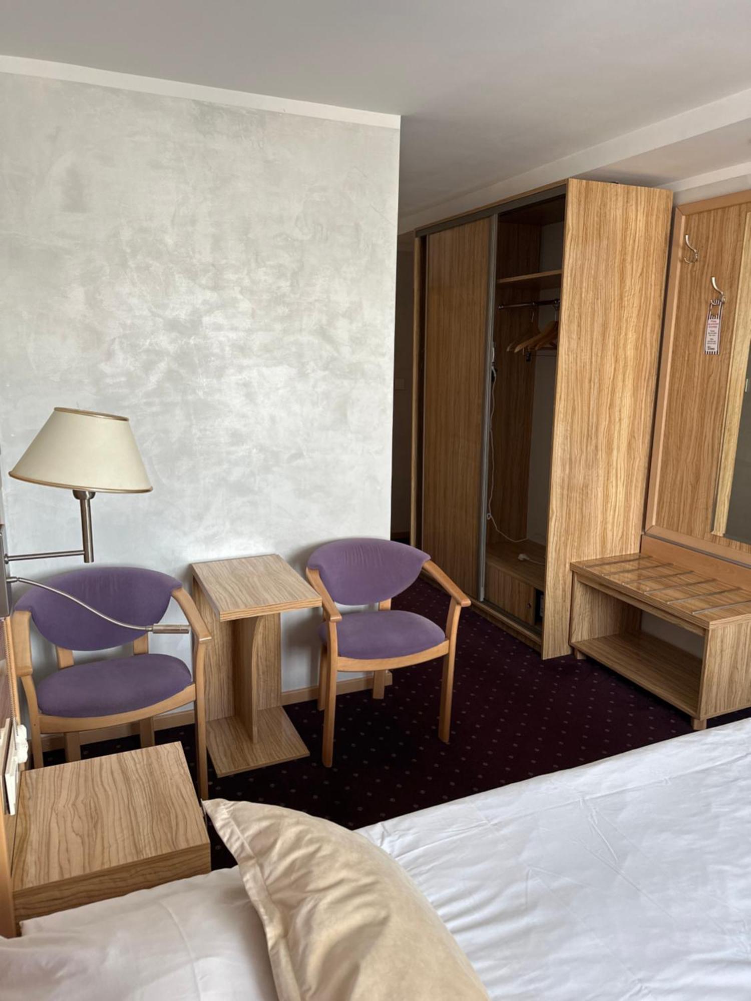 Hotel Diament I Brylant à Rawicz Extérieur photo